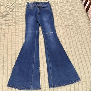 SHEIN women’s flare medium wash jeans